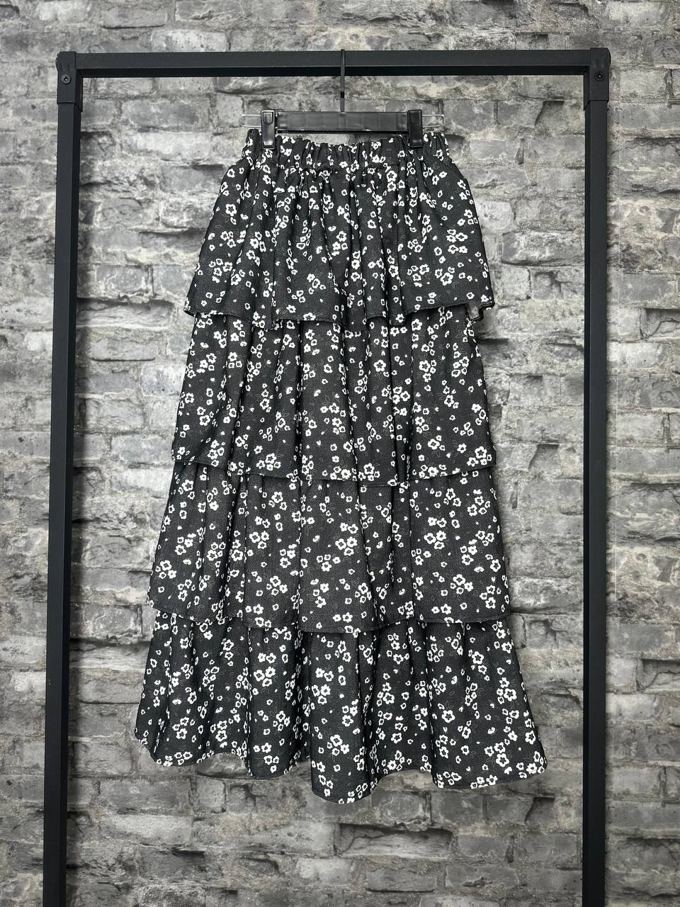 دامن چیندار طرح گلریز مشکی پینترسی کد1001